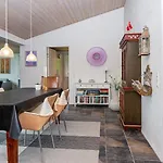 Cozy House Retreat - By Traum Nyaraló *